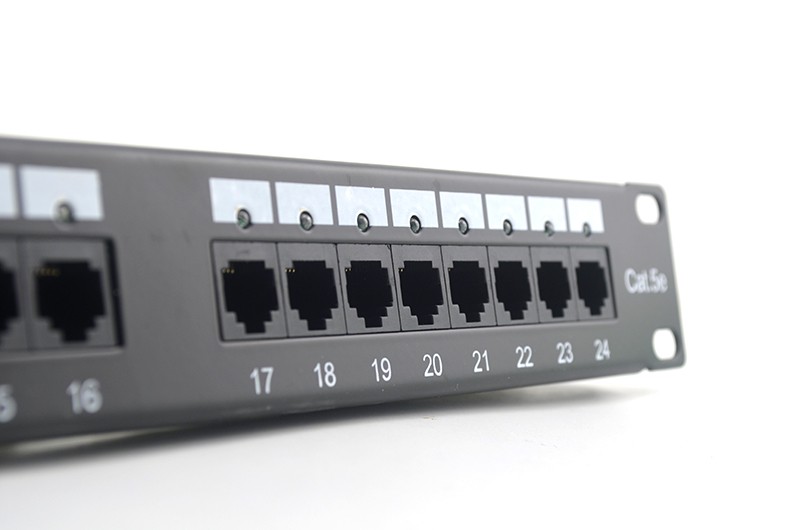 LY-PP5-14 led ライト cat5e パッチ パネル ネットワーク 、 24 ポート cat6 パッチ パネル仕入れ・メーカー・工場