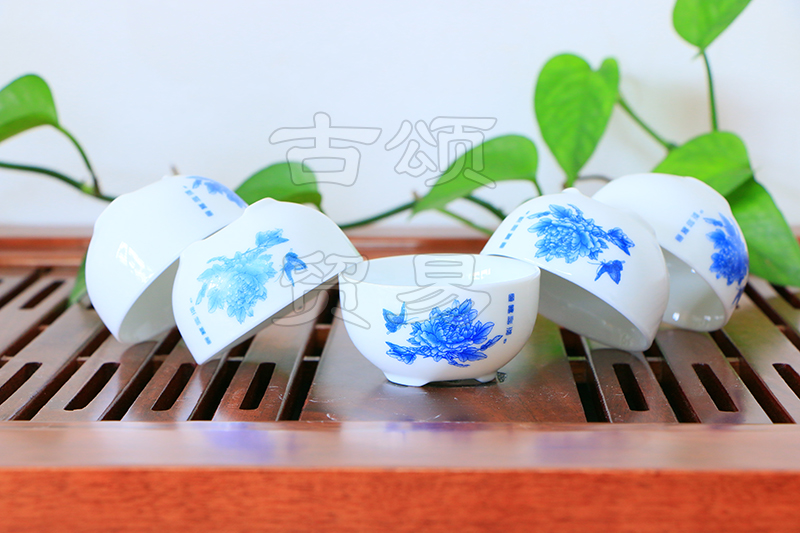 2016 oemロゴ白と青の磁器小さな茶碗仕入れ・メーカー・工場