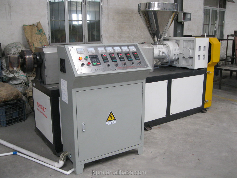 新しい押出機ラインSJ55/30シングルカラープラスチック家具籐機仕入れ・メーカー・工場