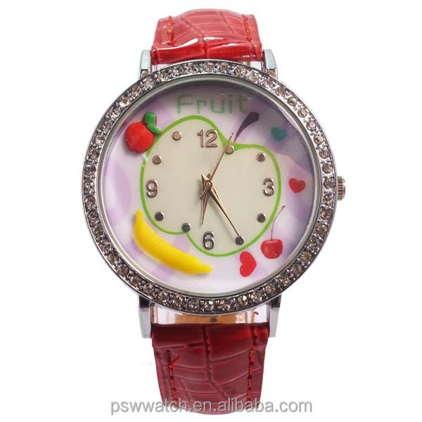 Aliexpress hot selling love diamond leather strap vintage women bracelet watch