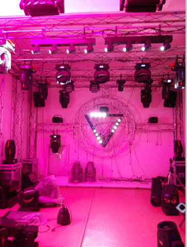 白色leddmxled用uvコンサートのステージのトラス舞台装置18個フル- カラー防水パー( 1の4)仕入れ・メーカー・工場