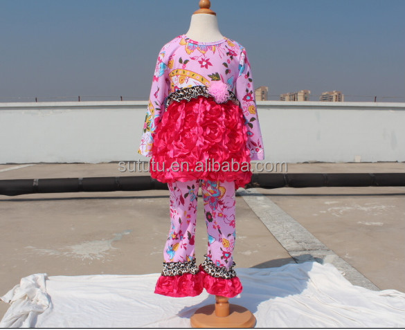 幼児のブティックの衣類卸売ブティックマスタードパイ赤ちゃんの女の子衣類安いマッチングリメイクセットの子供たちの衣装仕入れ・メーカー・工場