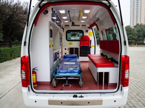 ambulance 7.png