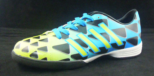 最新メンズ2015カラフルなサッカーシューズ問屋・仕入れ・卸・卸売り