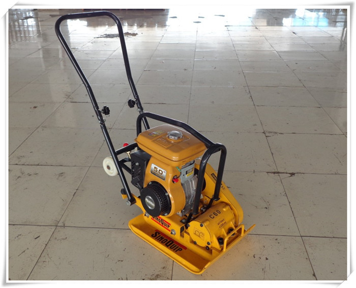 A Flat Plate Compactor Sc60 With Robin Gasoline Engine Ey20 With Wheels