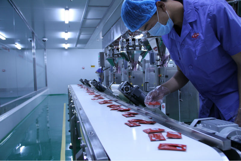 Low pesticide residue dried goji berries