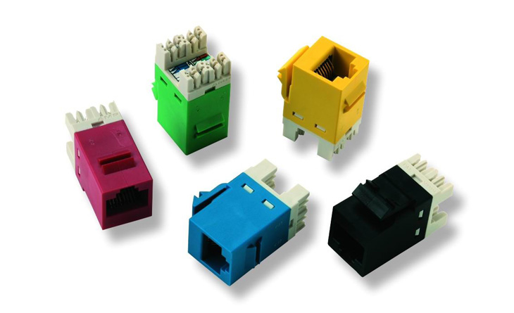 シールドなしの工場熱い販売180度utp8ピン8p8crj45catイーサネットデータネットワーク。 5eutpジャック問屋・仕入れ・卸・卸売り