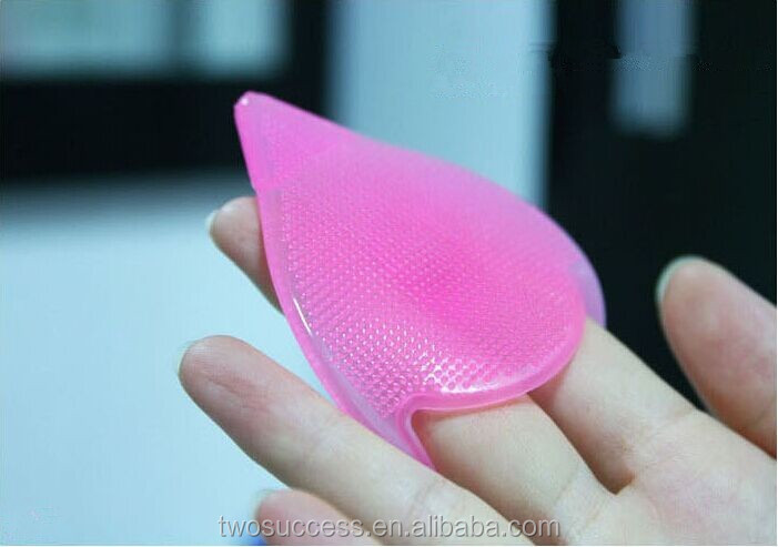 2016 High Quality soft Silicone Blackhead Remover Face Cleansing makeup Brush facial pads