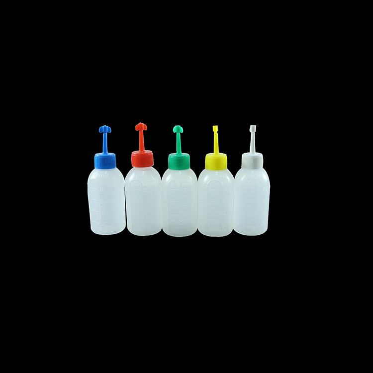 Plastic disposable semen bottle for sow