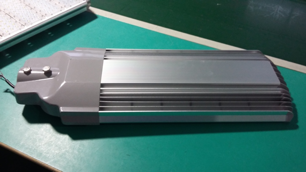 熱い販売の良質のce屋外led街路灯100wip65仕入れ・メーカー・工場