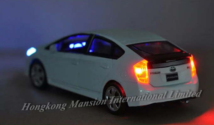 2021 1:32 Scale Alloy Diecast Car Model For TOYOTA PRIUS Collection