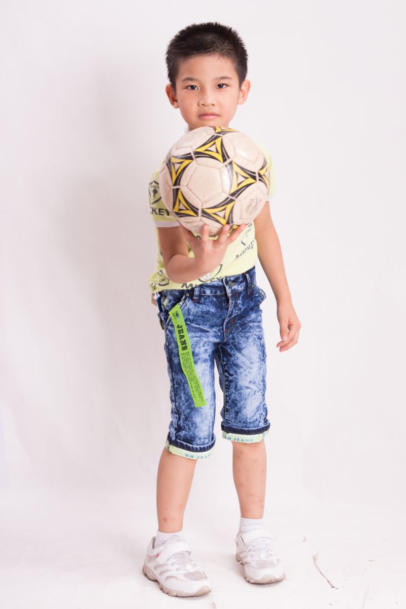 新しいスタイルの赤ちゃんの男の子のズボンのジーンズとからジーンズ卸売子供のジーンズ仕入れ・メーカー・工場