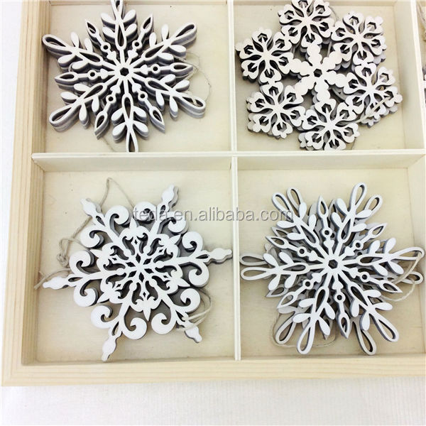 雪の結晶の飾りのクリスマスの装飾のための木製仕入れ・メーカー・工場