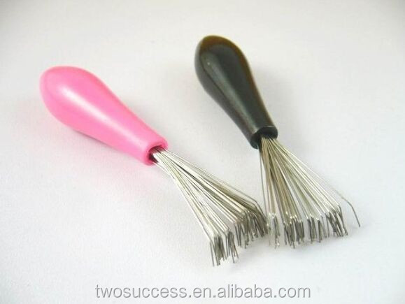 colorful plastic handle embedded hair remover comb cleaner .jpg