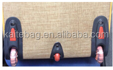 人気のレザーが付いている茶色4個セットボタン付きサテンの裏地els2の耐久性のある金属のロゴの荷物袋仕入れ・メーカー・工場