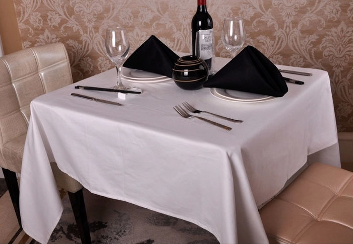 Boyaziwhite100%綿ホテルのテーブルクロス高- グレードファッションと現代のテーブルクロスの生地問屋・仕入れ・卸・卸売り