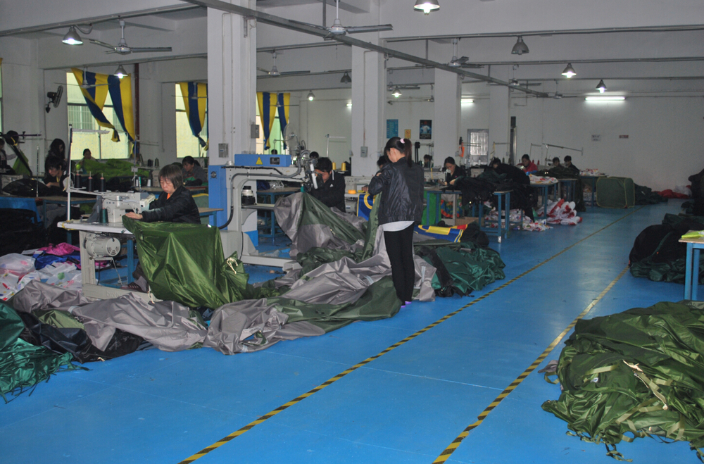 緑の色二重層屋外防水折り畳み式キャンプテント仕入れ・メーカー・工場