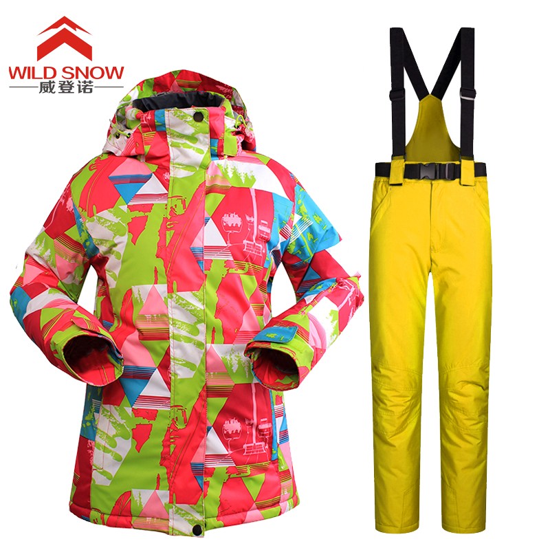 中国の衣料品メーカープラスのサイズのスノーボードジャケットの女性の充電式仕入れ・メーカー・工場