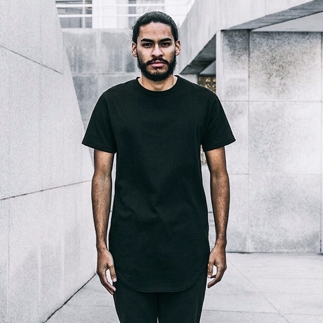 10 elongated black t shirt.jpg
