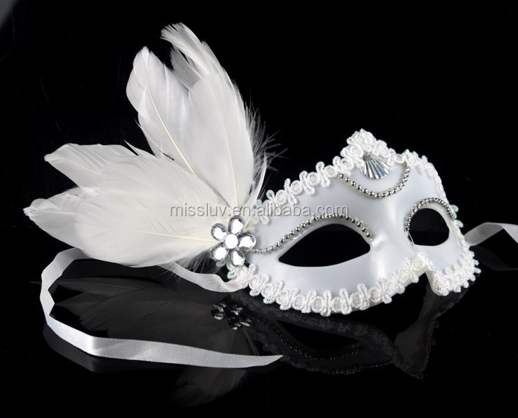 white masquerade masks (2).jpg