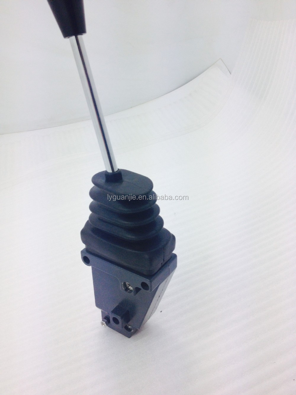 GJ1109Hand Control2.jpg