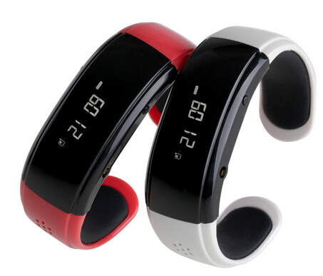 2014 Popular Fashion Fitness precise Wireless rechargeble 3d Digital wristband Bluetooth Pedometer wholesale問屋・仕入れ・卸・卸売り