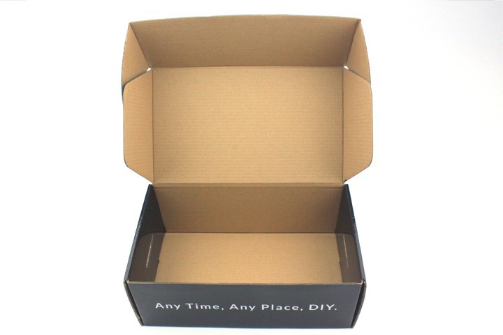 ラグジュアリーハード無料サンプルと出荷の紙包装ボックス仕入れ・メーカー・工場
