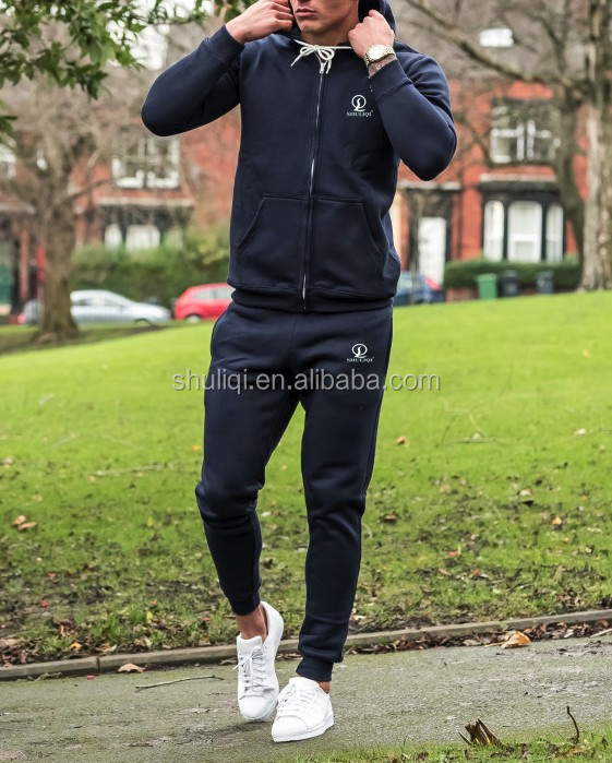 2017021505 men tracksuit