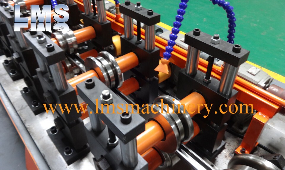 c channel-forming roller.jpg