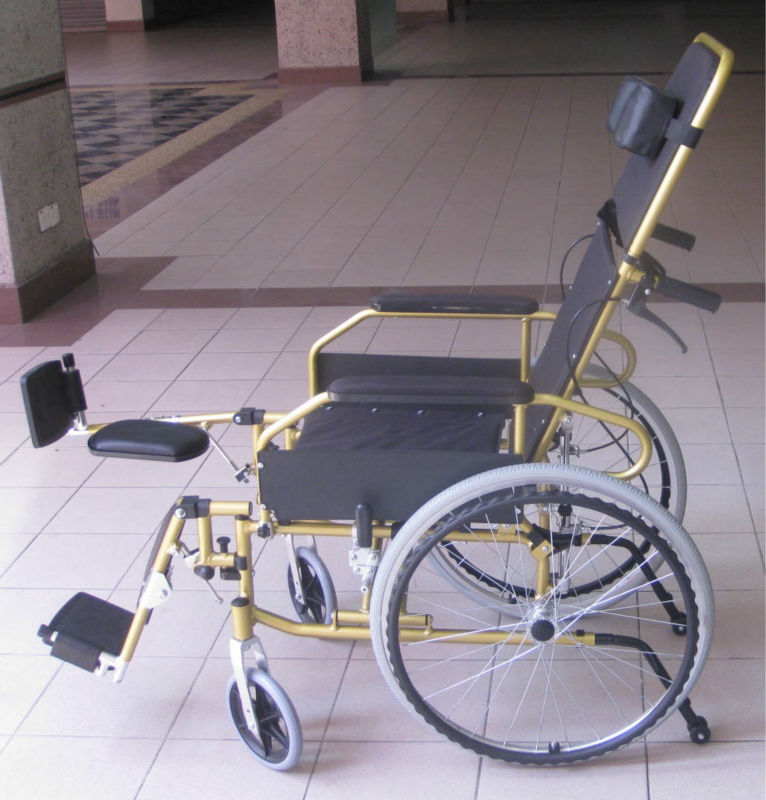 Reclining lightweight wheelchair p15