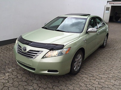 Buy a used toyota camry hybrid