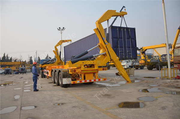 40ft container side loader , 3 axle side lift container sidelifter , container self loading container truck trailer